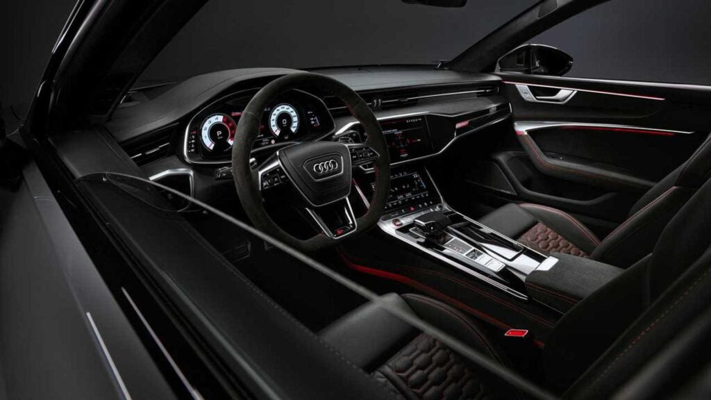 AudiRS6Performance-Interior