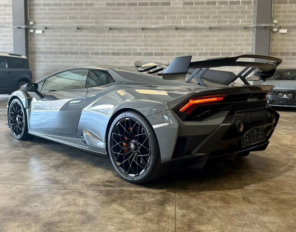 Lamborghini Huracan STO Grey Rear