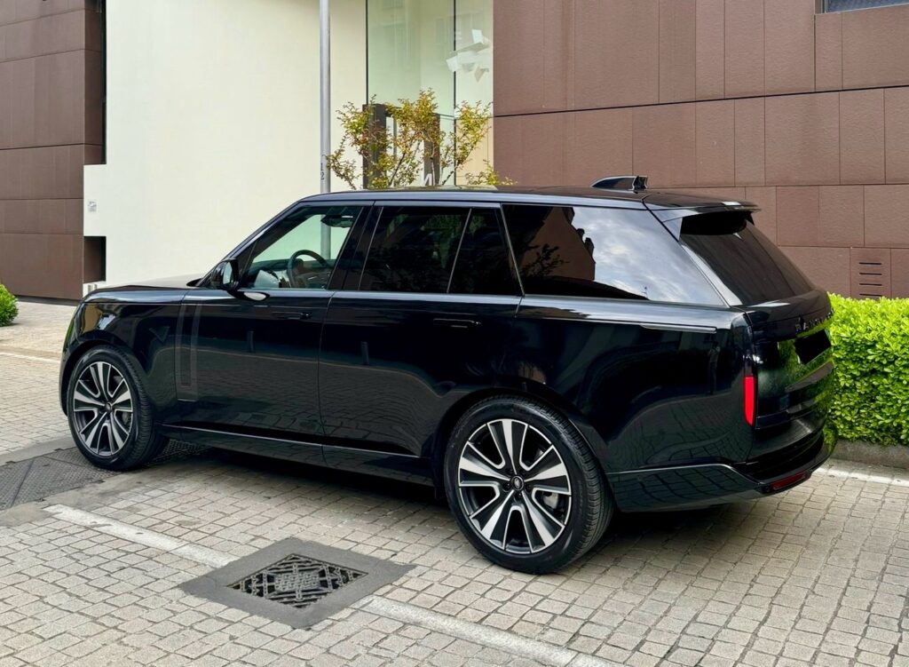 Range Rover Vogue Burgundy Front Rear