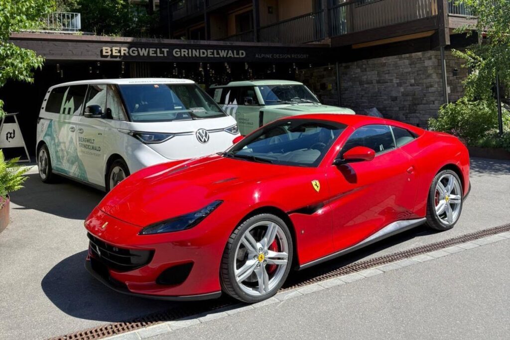 Ferrari Portofino Switzerland Crop