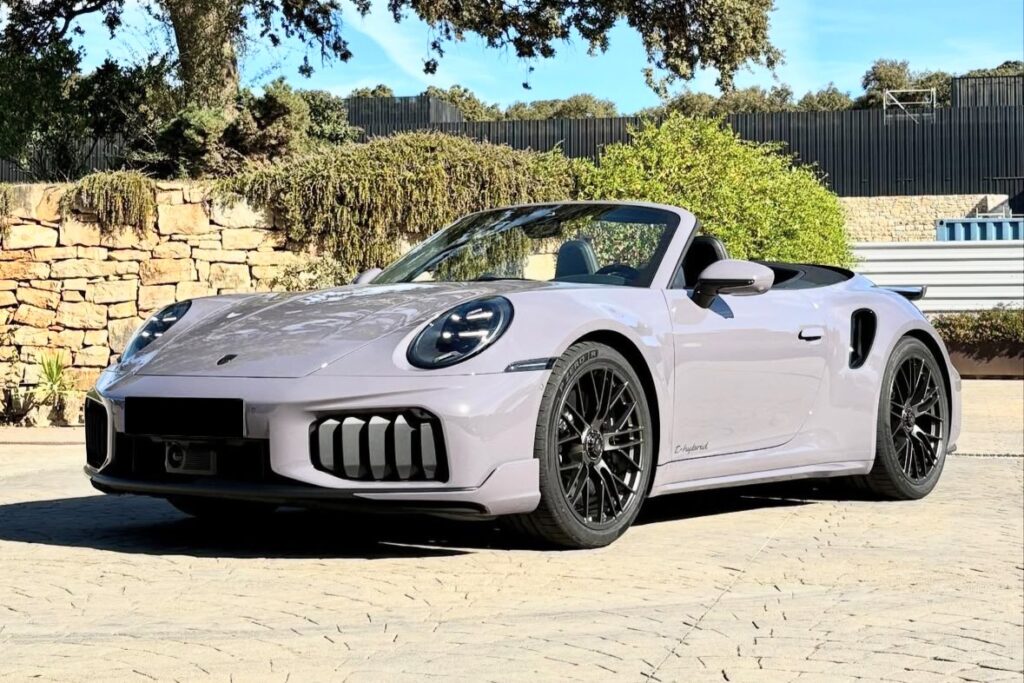 Porsche 911 Carrera 4 GTS Convertible Front Grey