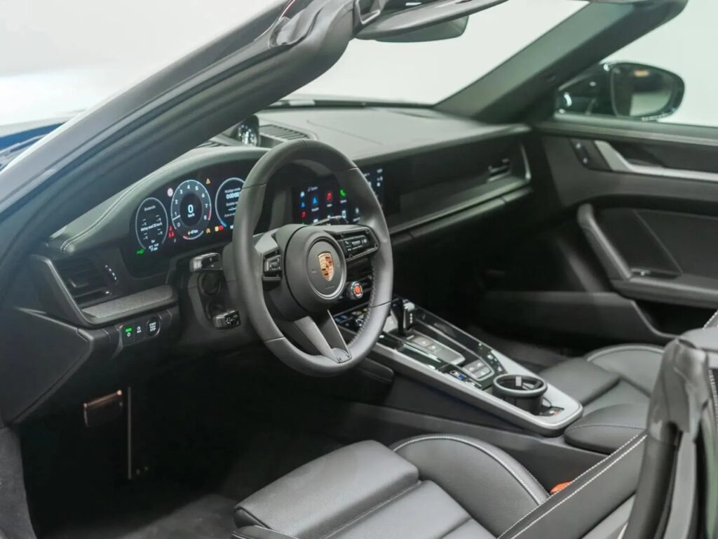 Porsche 911 Carrera Convertible 992.2 Interior Black 3