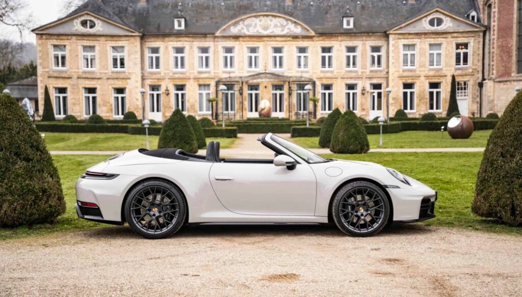 Porsche 911 Carrera Convertible 992.2 Side Chalk
