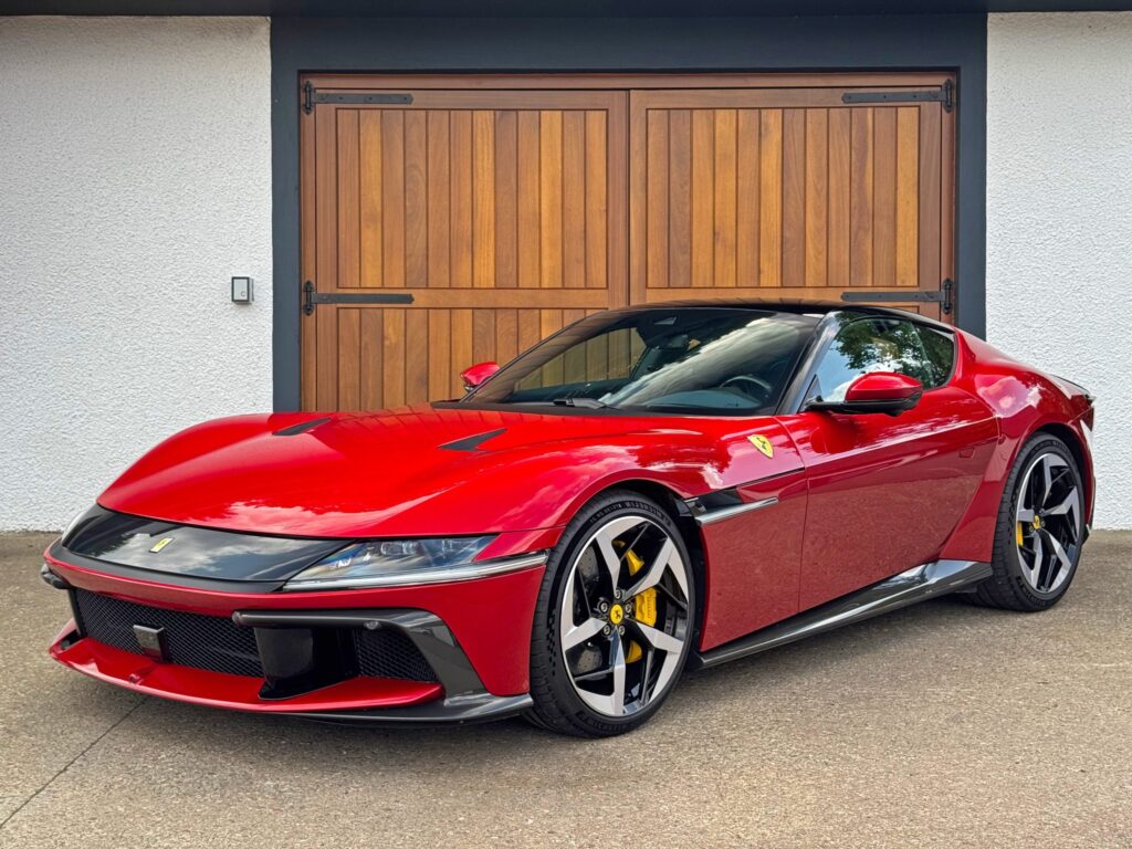 imgi_2_Ferrari-12-Cilindri-SV74ZDY-36-1-scaled (2)