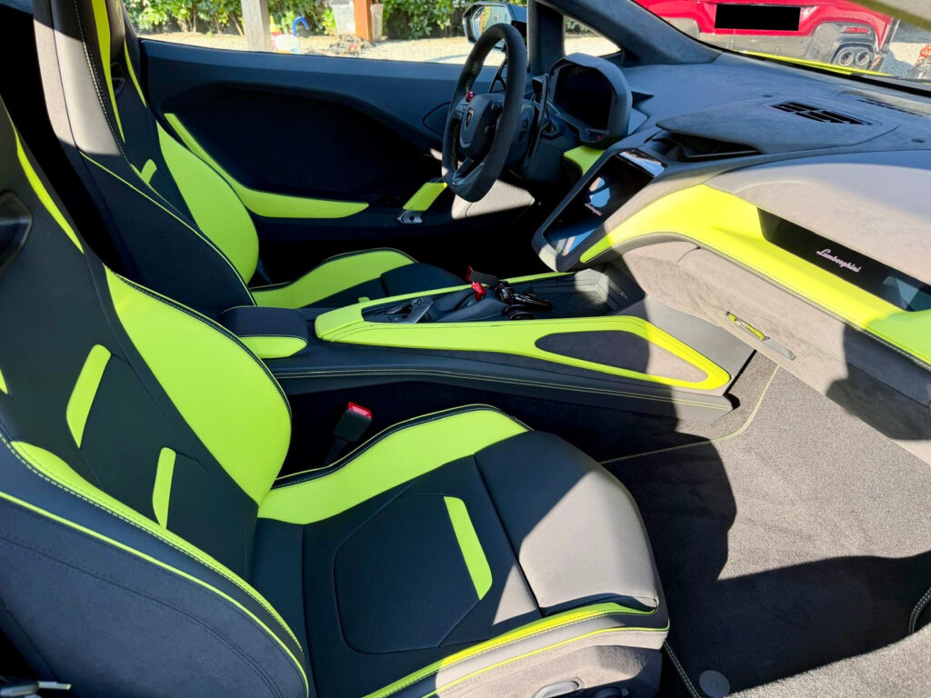 Lamborghini Temerario Acid Green Interior