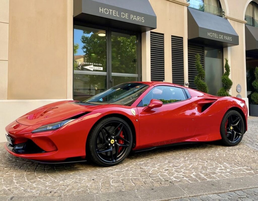 imgi_59_Ferrari-F8-Spider-Red-Front-Hotel-Crop (1)