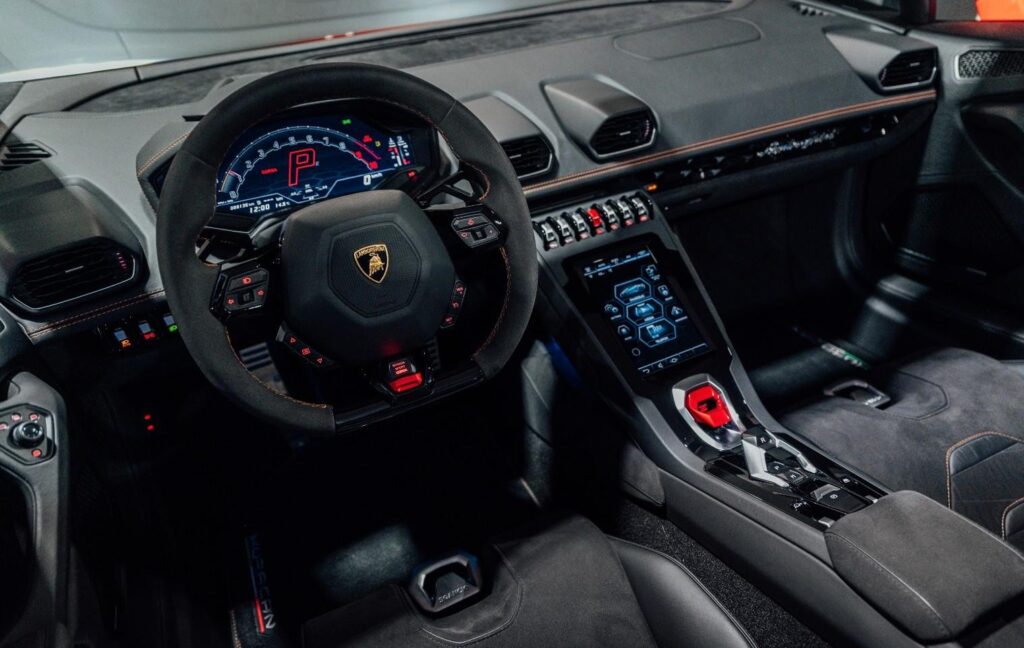 Huracan EVO Spyder Orange Interior