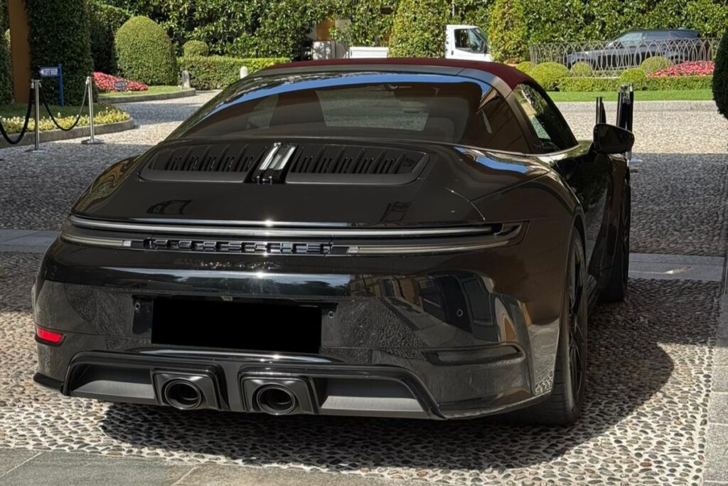 Porsche 911 Targa GTS Lake Como 6 Crop